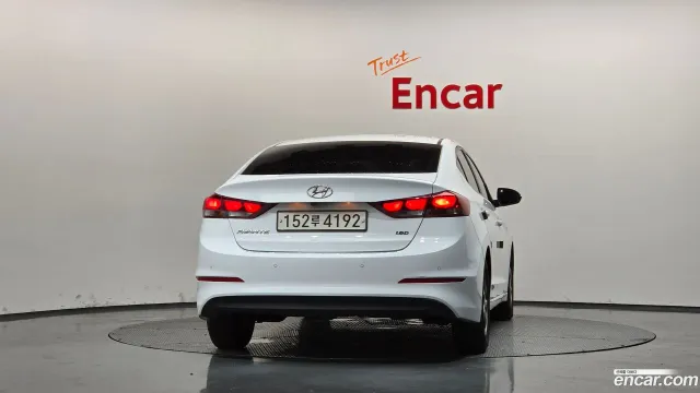 Hyundai Elantra (Avante)