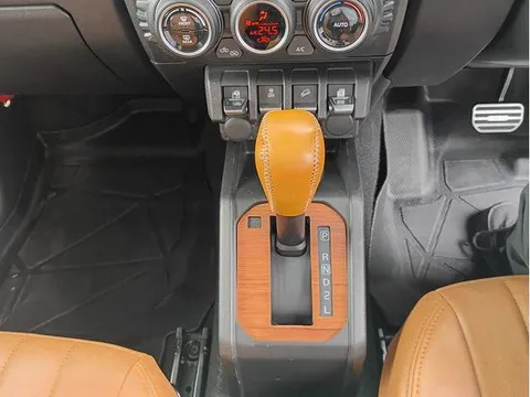 Suzuki Jimny Nomade