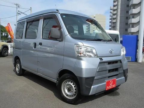 Toyota Pixis Van