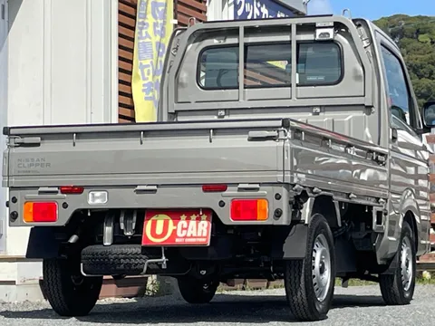 Nissan Clipper Truck