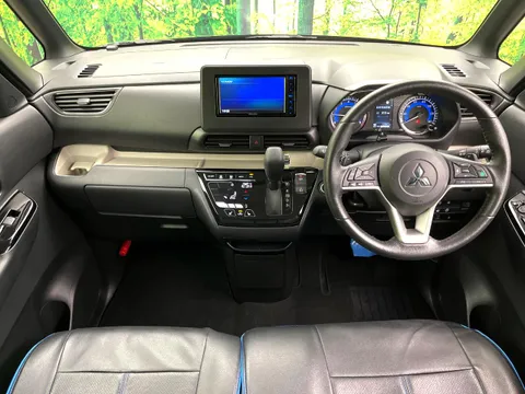 Mitsubishi Delica Mini