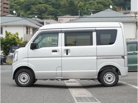 Mitsubishi Minicab Van