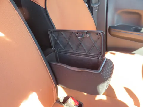 Toyota Pixis Mega