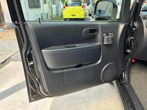 Nissan Otti
