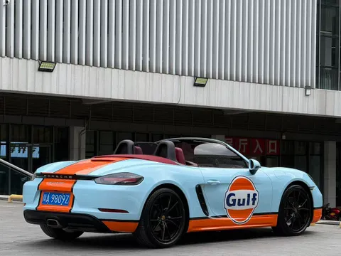Porsche 718
