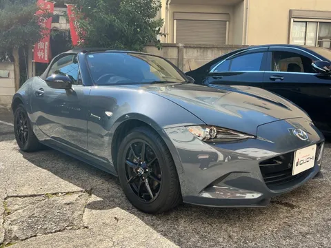 Mazda MX-5 (Roadster)