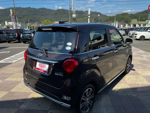 Daihatsu Cast