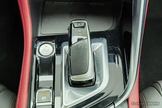 Dongfeng AX7