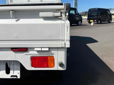 Mazda Scrum Truck