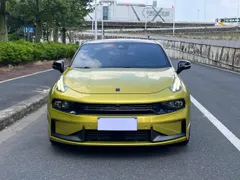 Lynk & Co 03