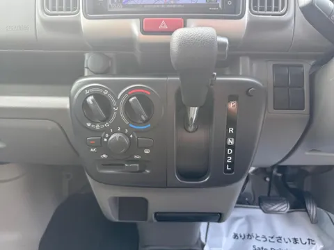 Nissan Clipper