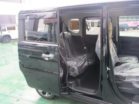 Suzuki Spacia Custom