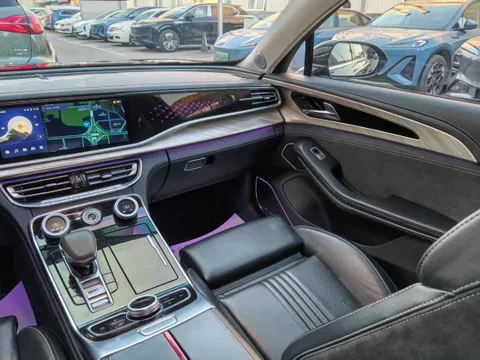 Hongqi H9