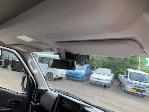 Mitsubishi Minicab Van