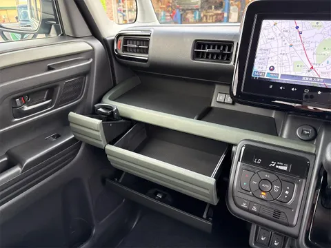Suzuki Spacia Gear