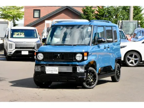 Mitsubishi Delica Mini