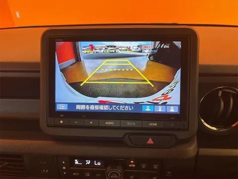 Honda N-BOX Custom