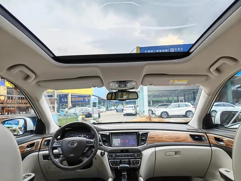 Gac GS8