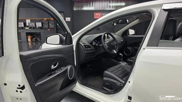 Renault SM3