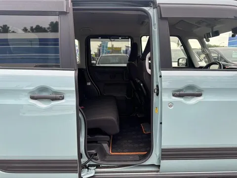 Suzuki Spacia Gear