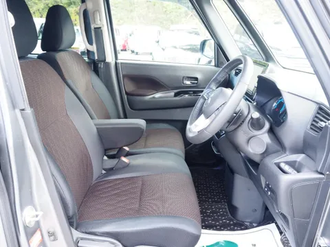 Mitsubishi eK X Space