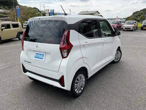 Mitsubishi eK Wagon