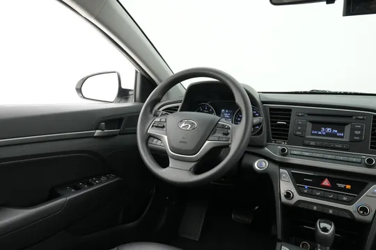 Hyundai Elantra (Avante)