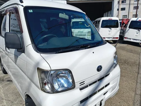 Toyota Pixis Van