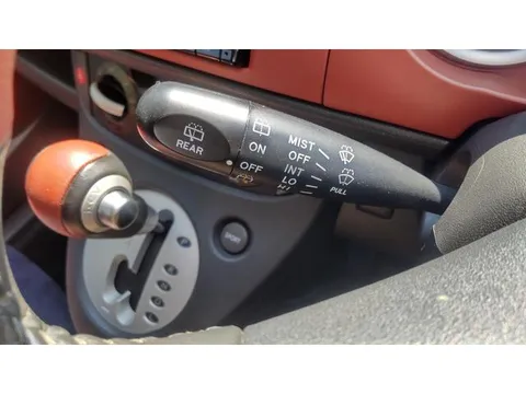 Subaru R1