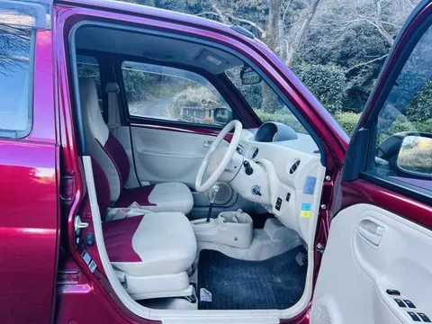 Daihatsu Esse