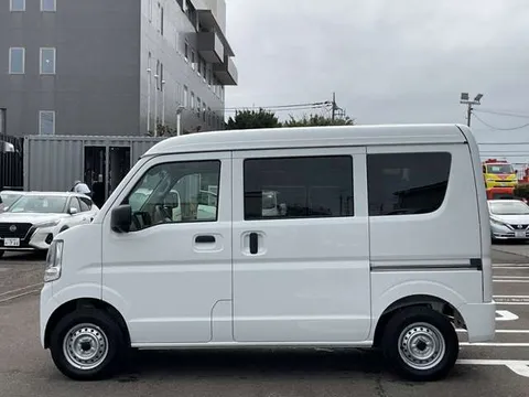 Nissan Clipper