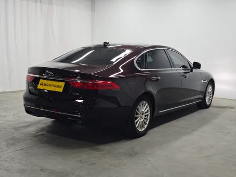 Jaguar XFL