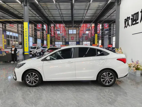 Chery Arrizo 5
