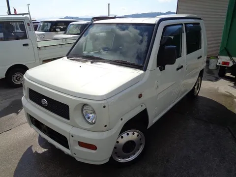 Daihatsu Naked