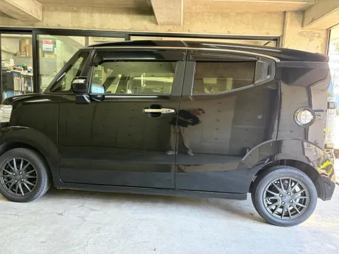 Honda N-BOX Slash