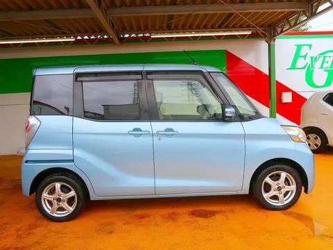 Mitsubishi eK Space