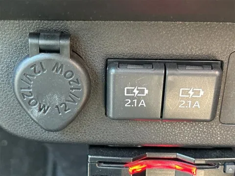 Daihatsu Mira Tocot