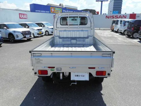 Nissan Clipper Truck