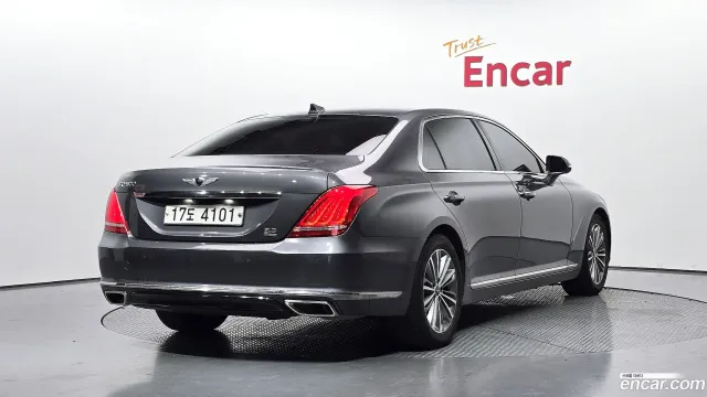Genesis G90 (EQ900)