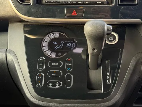 Mitsubishi eK Space Custom