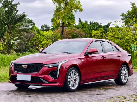 Cadillac CT4