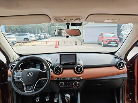 BAIC Senova X35