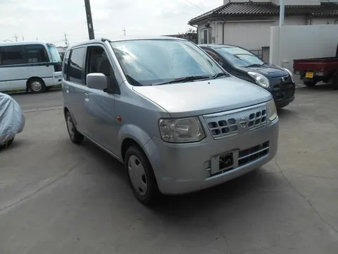 Nissan Otti