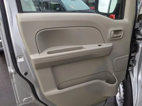 Nissan Clipper Van