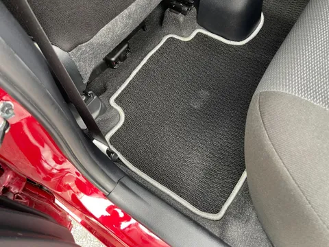 Toyota Yaris (Vitz)