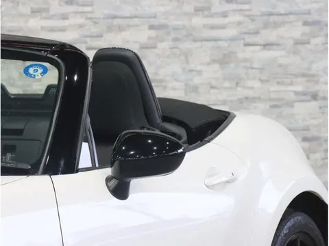 Mazda MX-5 (Roadster)