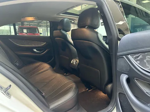 Mercedes-Benz Mercedes-Benz CLS