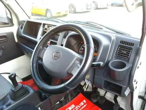Nissan Clipper Truck