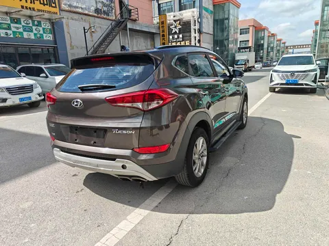 Hyundai Tucson
