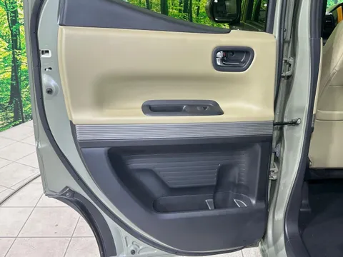 Honda N-BOX Slash
